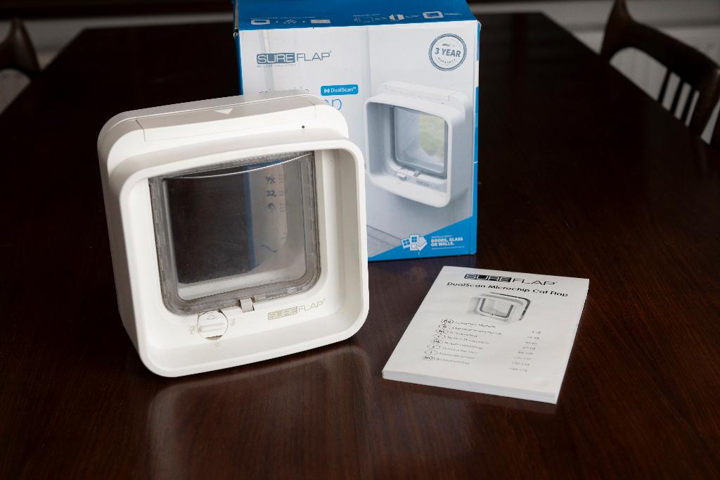 Sureflap catflap kattenluik chip kattenluikjd chipherkenning, Ophalen of Verzenden, Gebruikt