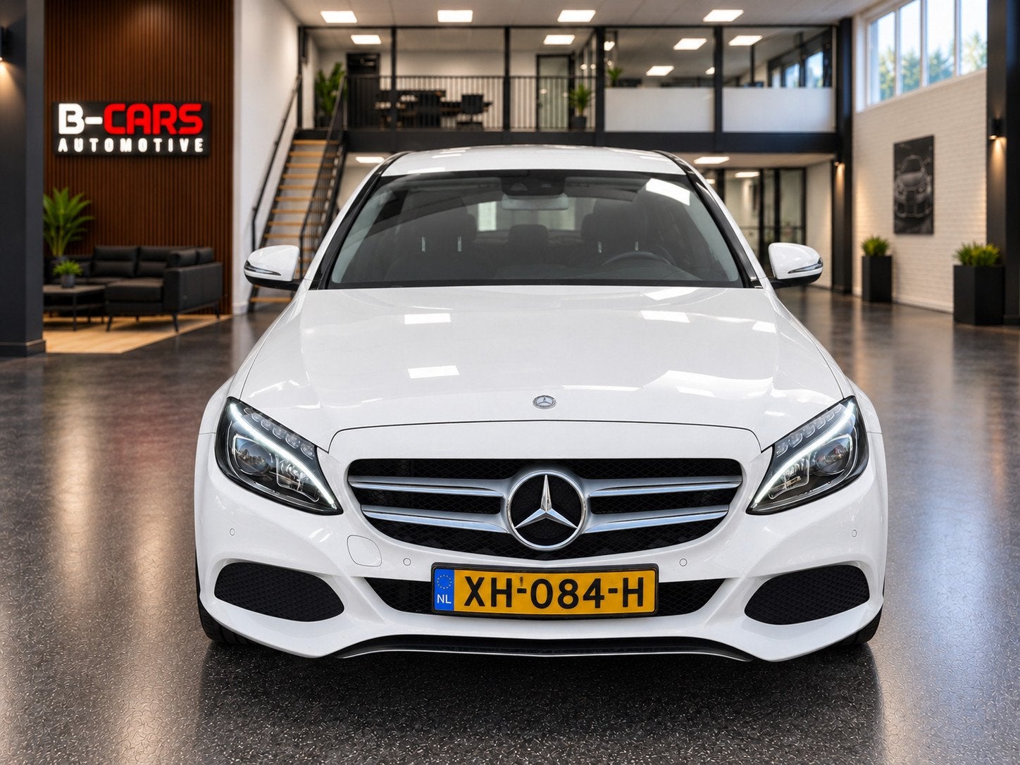 Mercedes-Benz C-klasse 180 AmbiL|Xenon|Leer|Camera|Pdc|Nap!, Automaat, Euro 6, Wit, Bedrijf