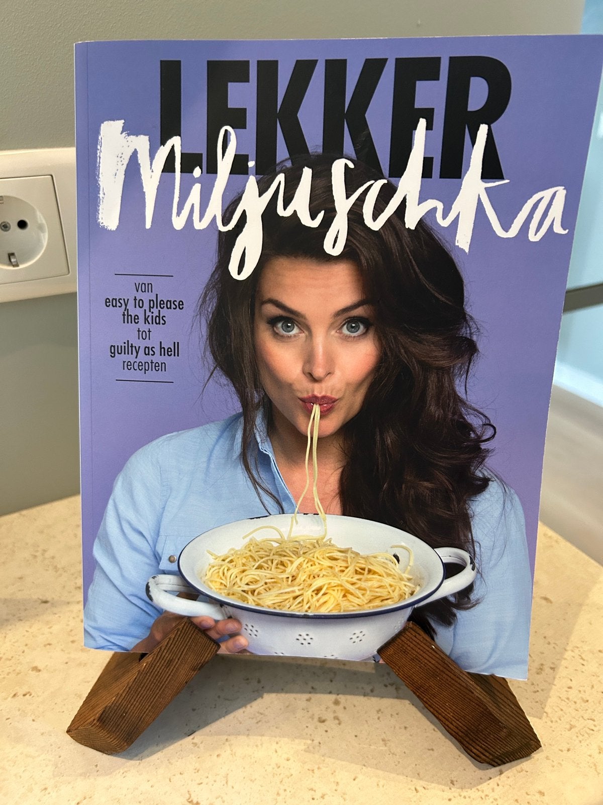 Kookboek ‘lekker Miljuschka’ - nieuw, Ophalen of Verzenden, Nieuw