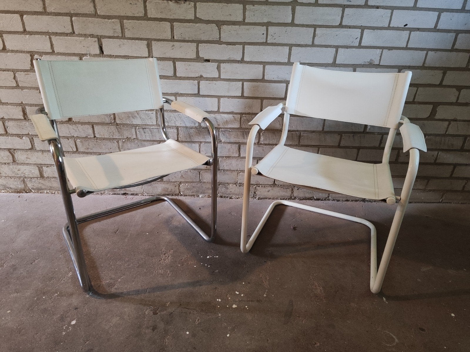 Mart Stam MG5 B34 2x vintage buizenframe stoel leren zitting, Huis en Inrichting, Stoelen, Gebruikt, Twee, Miscentury Memphis
