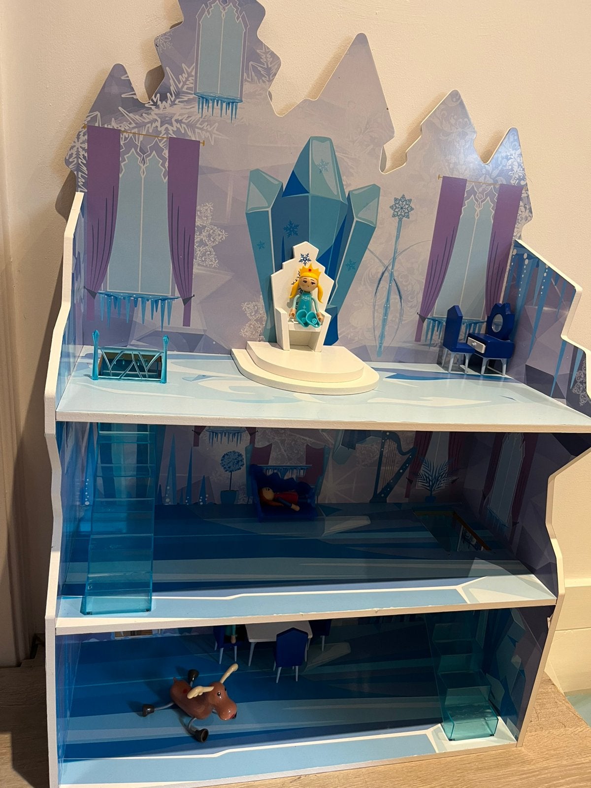 Frozen poppenhuis met poppetjes, Ophalen, Zo goed als nieuw, Poppenhuis
