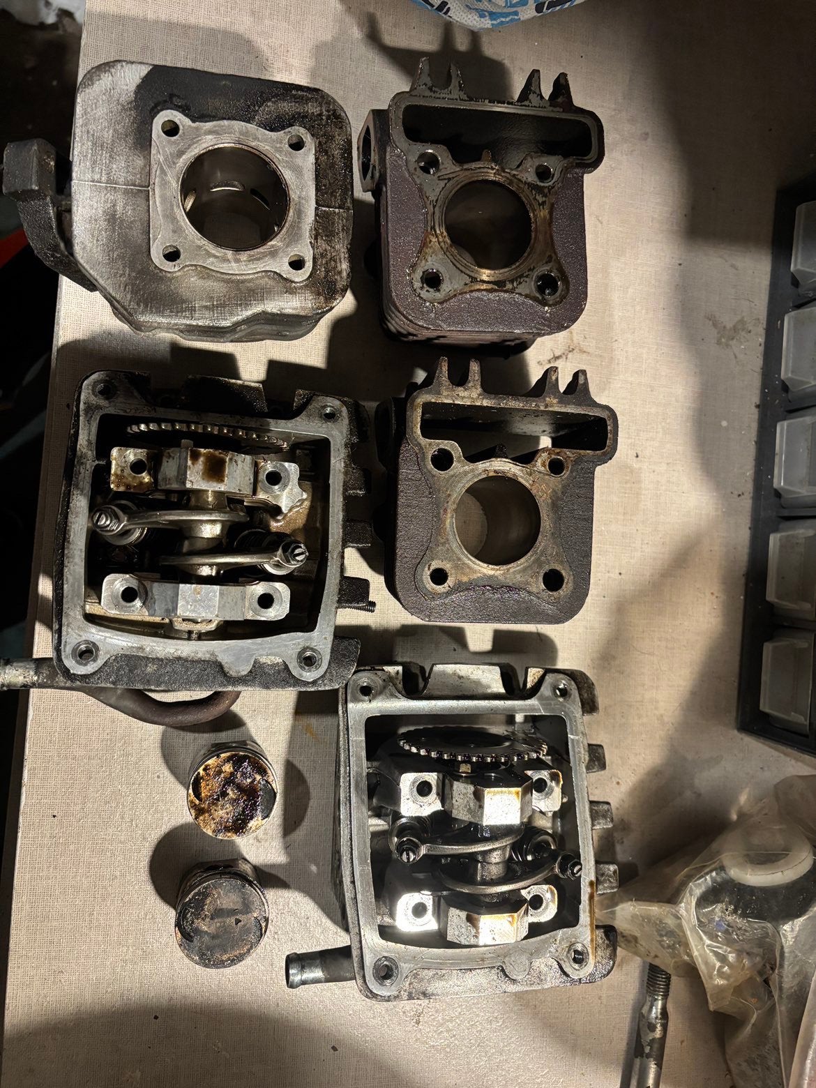 Diverse cilinders zip 2000, Fietsen en Brommers, Ophalen of Verzenden, Gebruikt, Cilinder, Piaggio