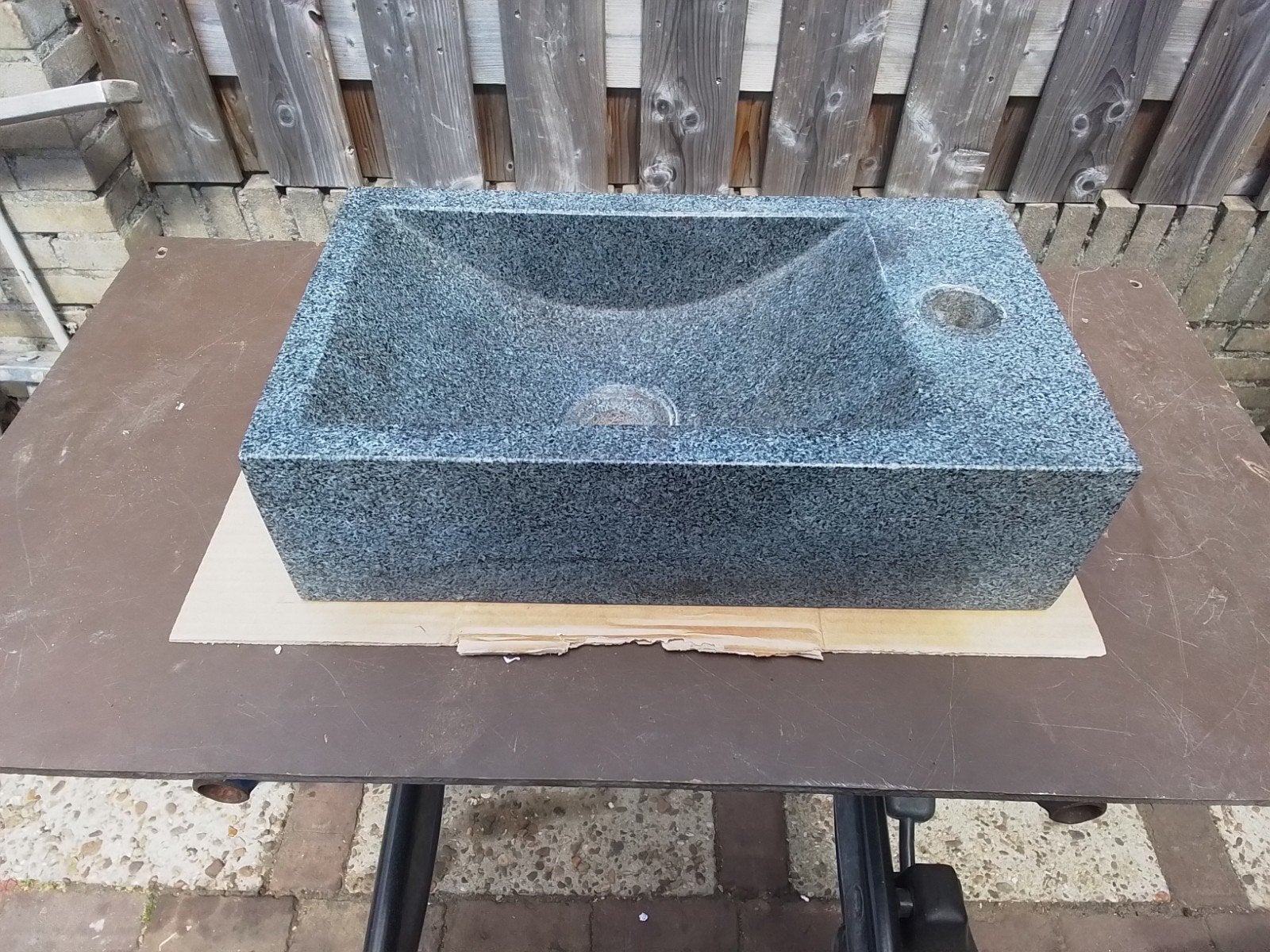 wasbakje.  was fontein  wasfontein natuursteen, Doe-het-zelf en Verbouw, Ophalen of Verzenden, Toilet