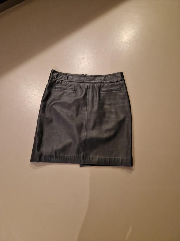 Arma donkerblauwe leren rok mt XL, Kleding | Dames, Rokken, Blauw, Arma, Maat 42/44 (L), Ophalen of Verzenden