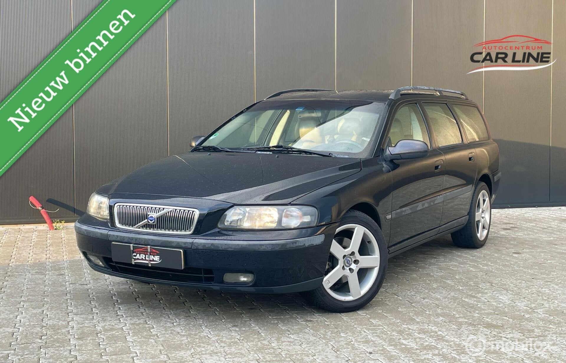 Volvo V70 2.4 Comfort Line|LEER|AUTOMAAT|NAP|, Auto's, Zwart, 170 pk, 93 €/maand, Euro 4