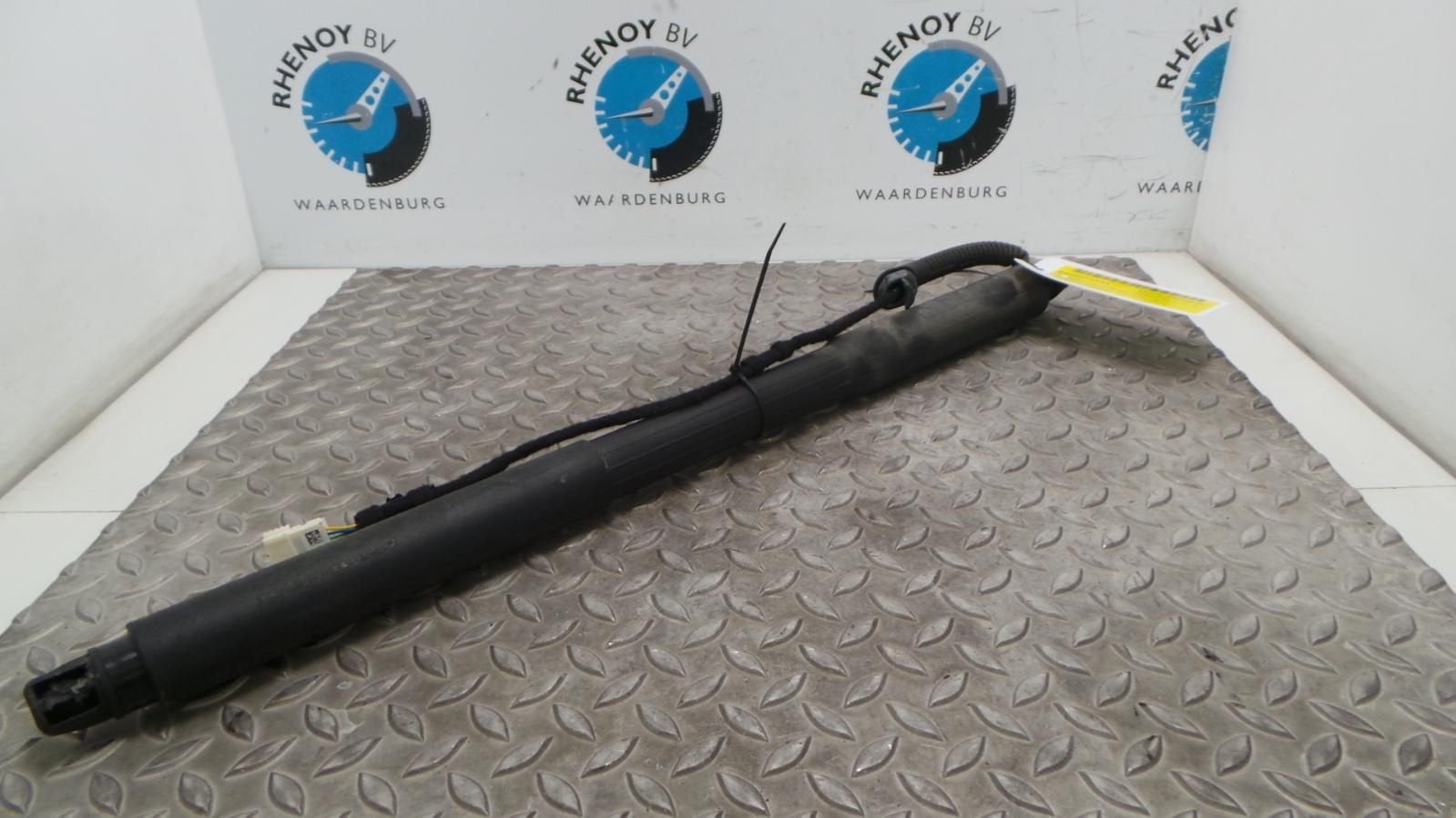 BMW 3 SERIES ACHTERKLEP GASVEER / ELEKTRISCHE SPINDEL 2014, Ophalen of Verzenden, Gebruikt, Stiba lid