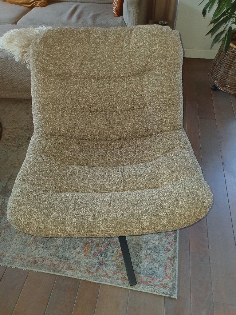 Taupekleurige fauteuil, Minder dan 75 cm, Ophalen of Verzenden, Zo goed als nieuw, Modern