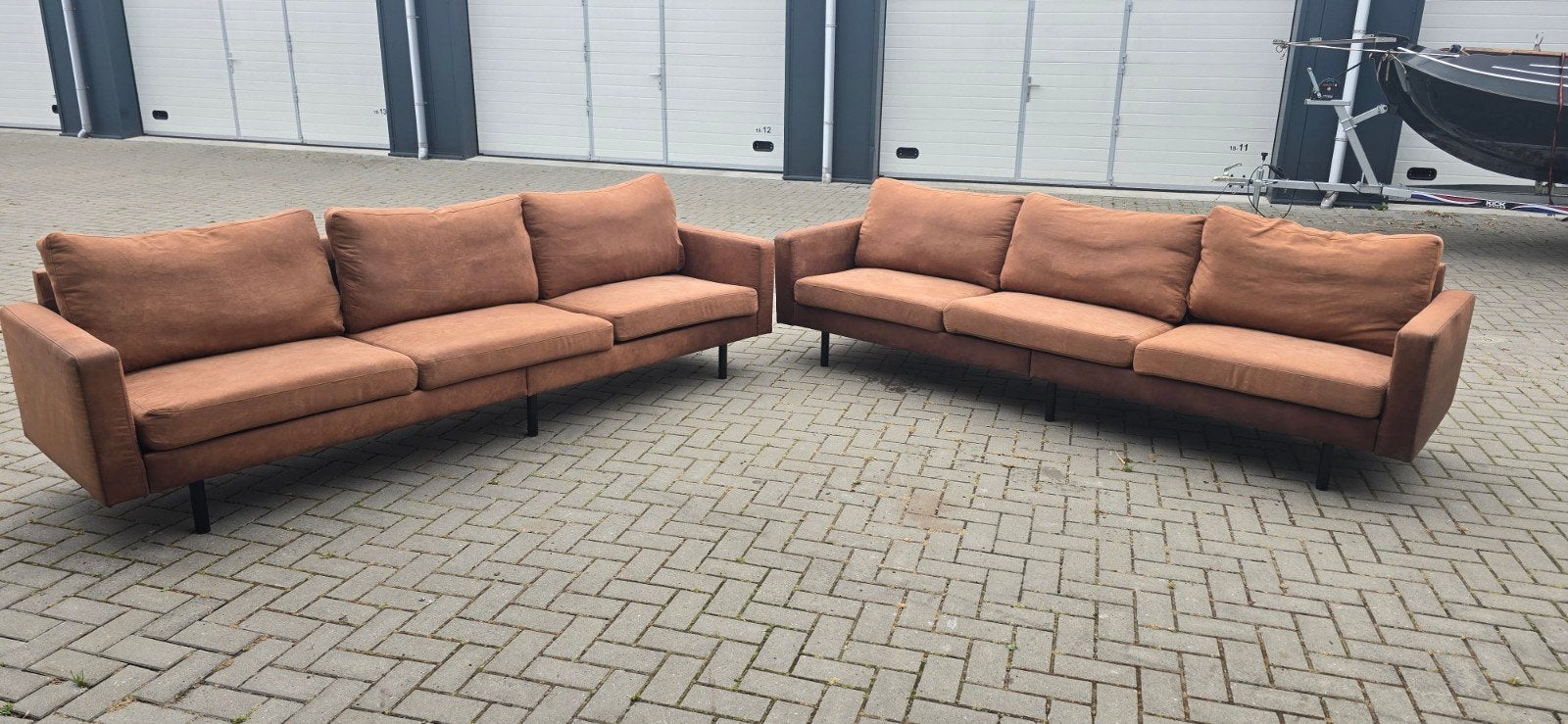 Bypure Rodeo 2x 4-persoons bank cognac uitwasbaar, Huis en Inrichting, Banken | Bankstellen, Zo goed als nieuw, 75 tot 100 cm