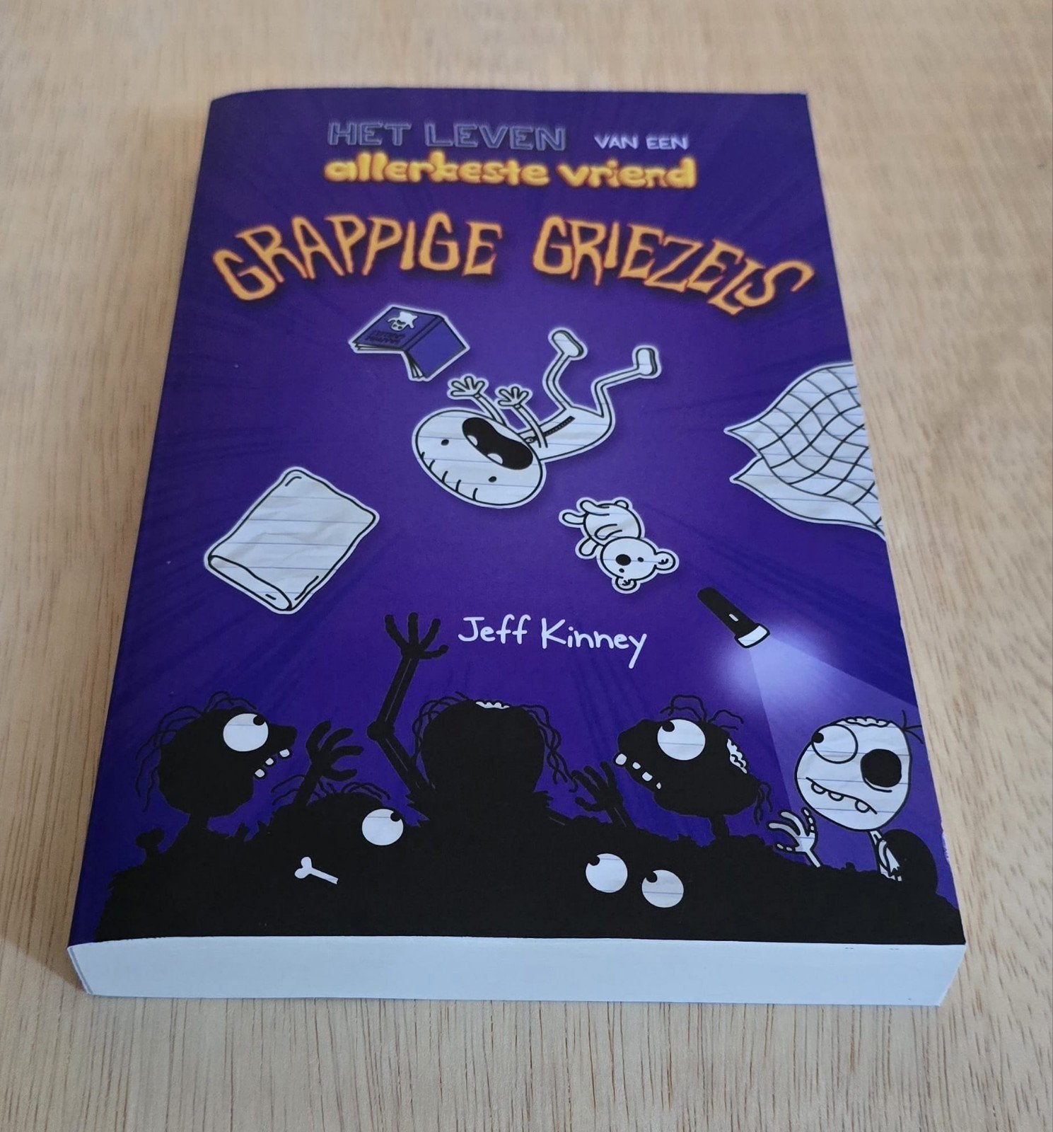 diverse kinder boeken, Jeff Kinney, Ophalen of Verzenden, Zo goed als nieuw