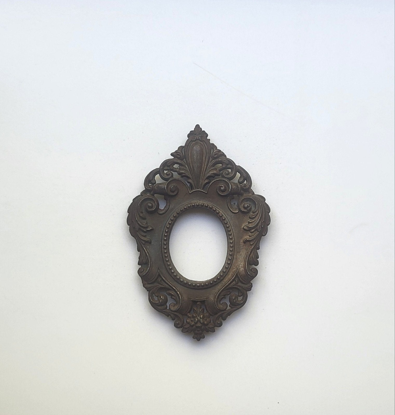 Oud ovaal barok fotolijstje, Ophalen of Verzenden