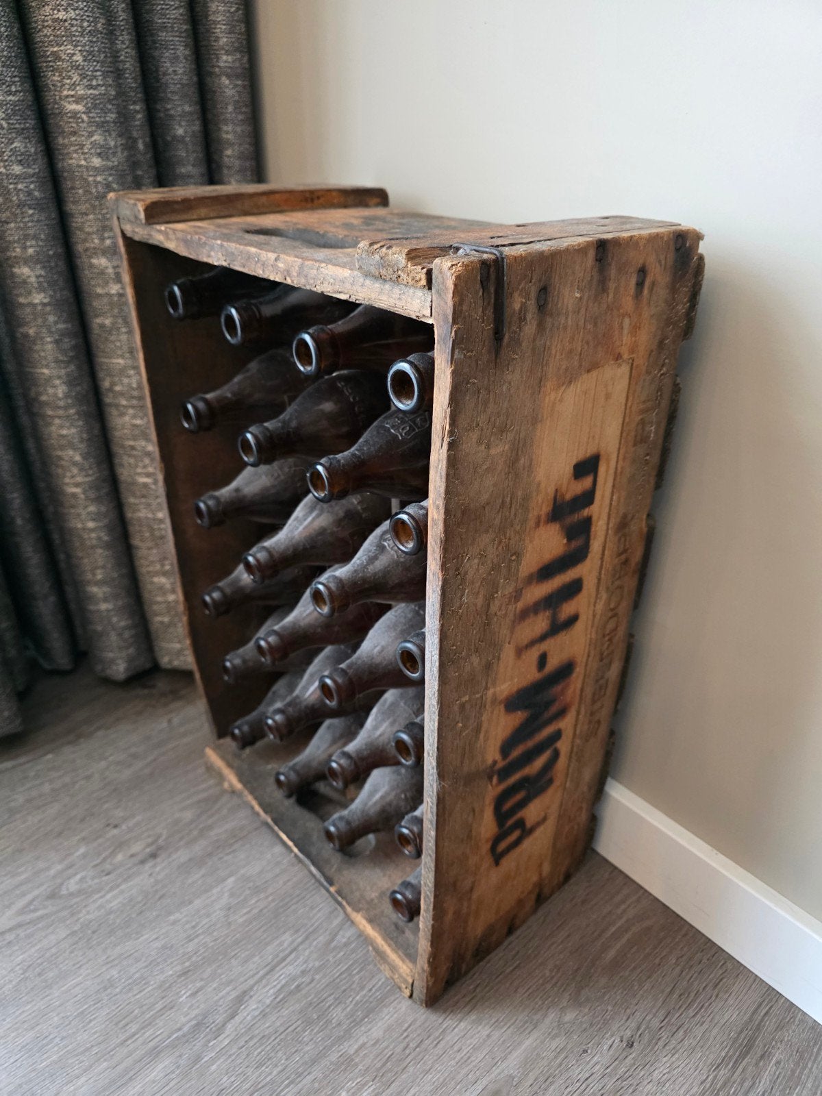 Oude houten bierkrat Blond Tafelbier, Ophalen
