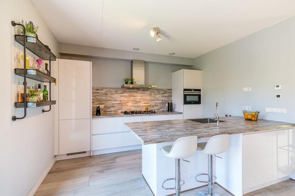 Complete keuken met Siemens Keukenapparatuur, Huis en Inrichting, Keuken | Complete keukens, Gebruikt, Wit, Overige typen, Ophalen of Verzenden