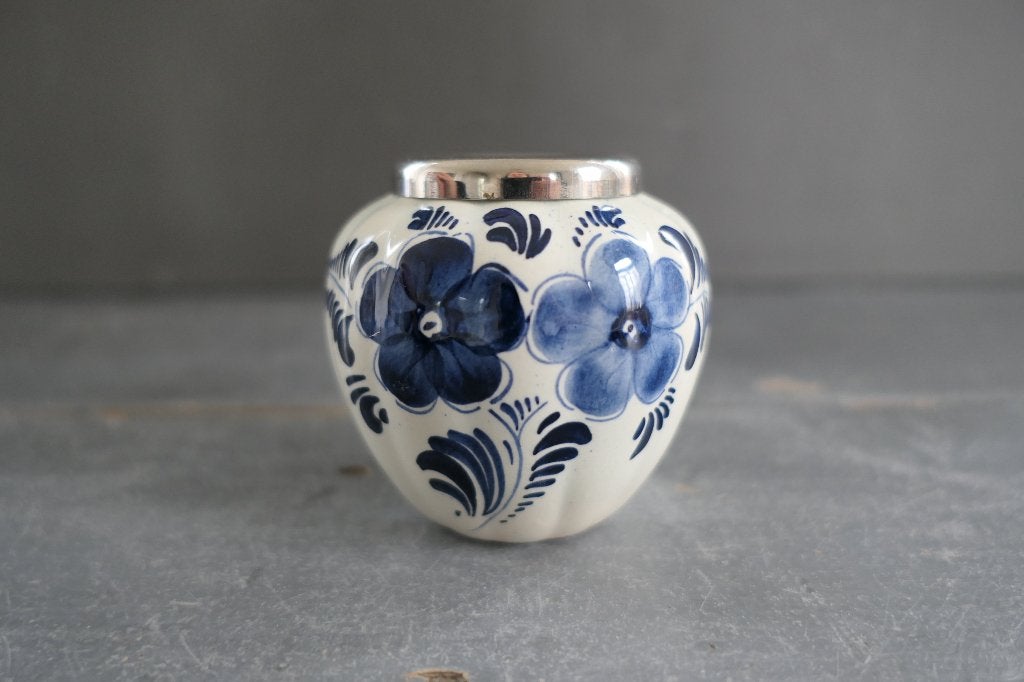 Vintage delfts blauw lepelvaasje geribbeld, Antiek en Kunst, Verzenden
