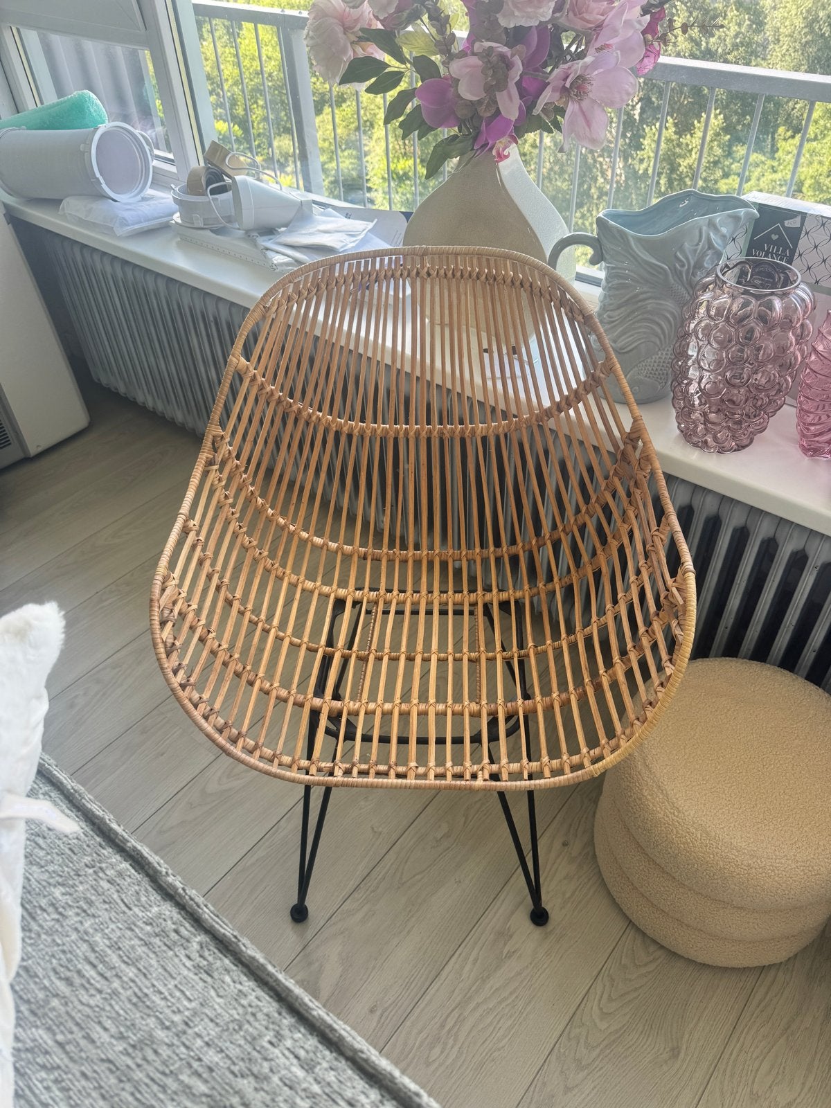 Brede rotan kuipstoel zo goed als nieuw, Huis en Inrichting, Stoelen, Overige kleuren, Riet of Rotan, Ophalen of Verzenden, Zo goed als nieuw