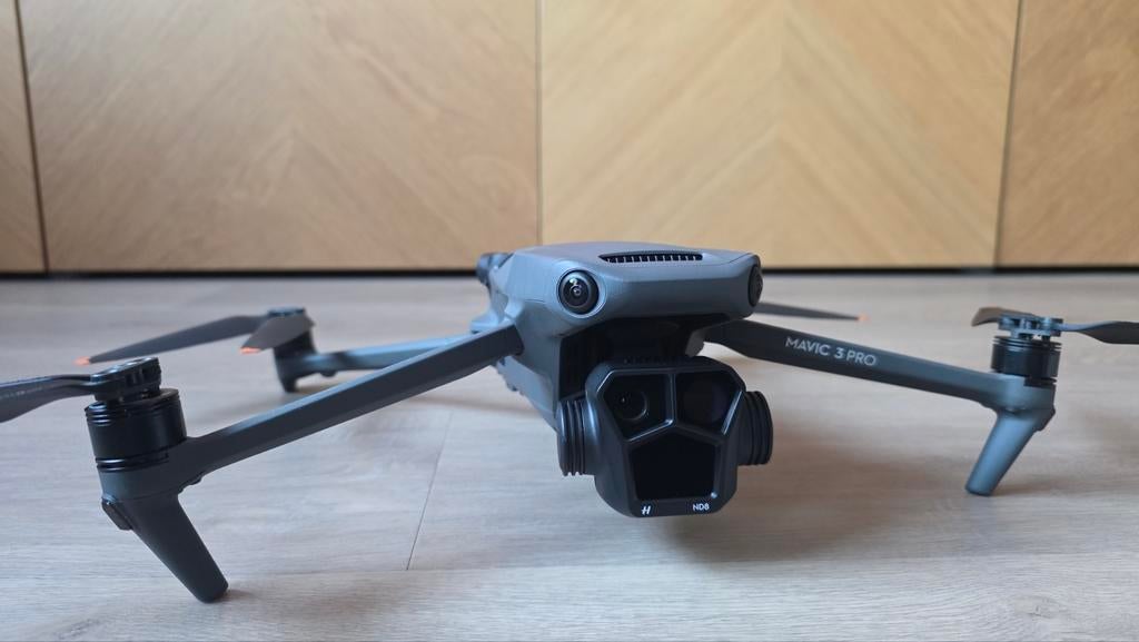 DJI Mavic 3 Pro Fly More Combo - DJI RC Pro - nieuwstaat, Audio, Tv en Foto, Drones, 30 tot 45 minuten, Return to Home, 5 tot 10 kilometer