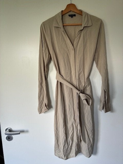 Damesjurk Pescara zandbeige maat L, Kleding | Dames, Jurken, Beige, Maat 42/44 (L), Pescara, Ophalen of Verzenden