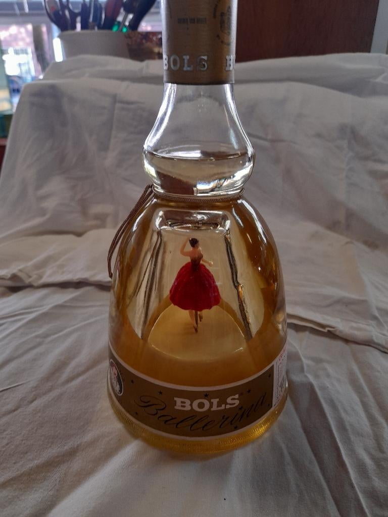 Bols ballerina gold liquer fles, Verzamelen, Merken en Reclamevoorwerpen, Ophalen of Verzenden, Zo goed als nieuw, Verpakking