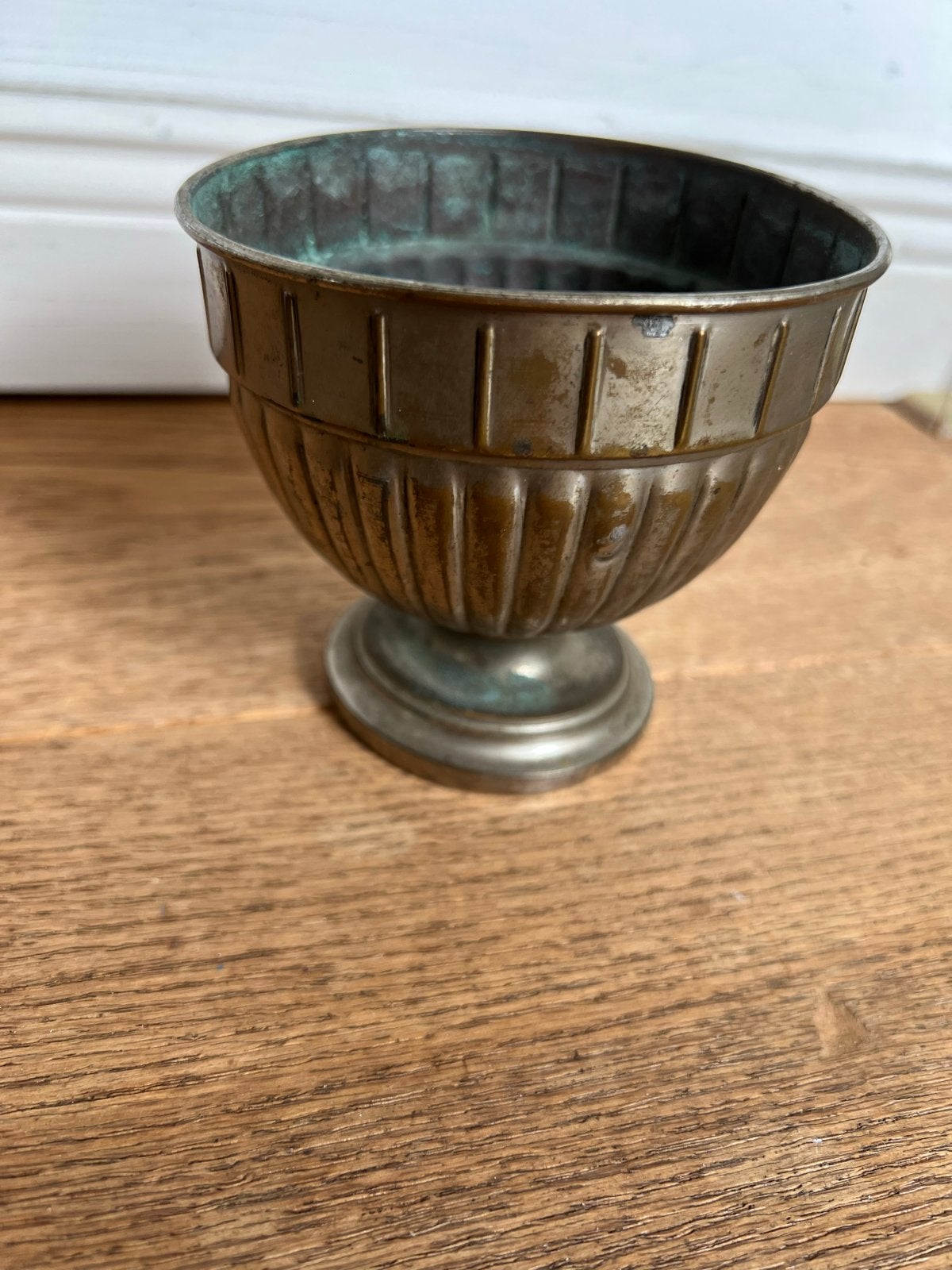 Antieke metalen vaasje / potje 9cm hoog, Antiek en Kunst, Ophalen of Verzenden, Brons