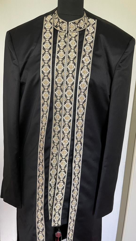Indiase Herenkleding: Sherwani, Ophalen of Verzenden, Nieuw, Maat 52/54 (L), Zwart