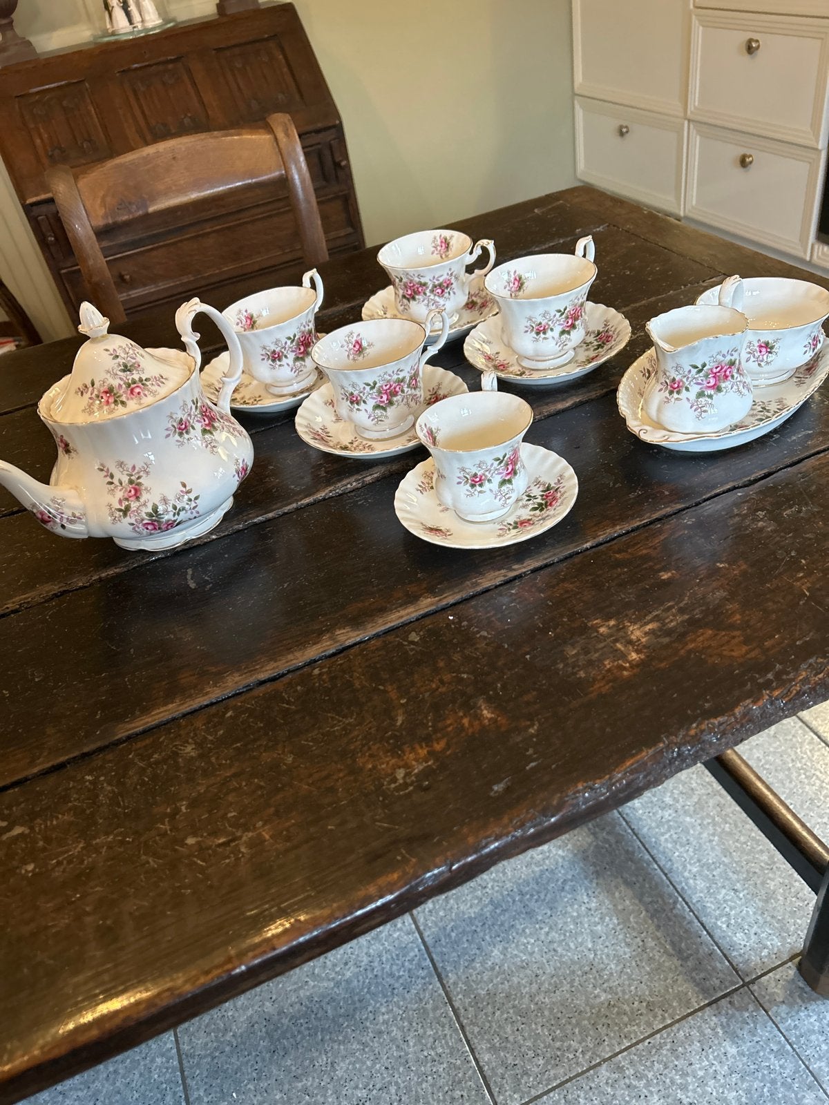 Royal Albert Lavender Rose Theeservies, Ophalen