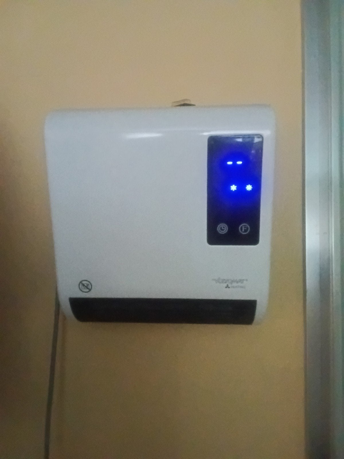 voltomat badkamerkacheltje 1800-2000watt9, Minder dan 30 cm, Overige typen, Minder dan 60 cm, Ophalen of Verzenden