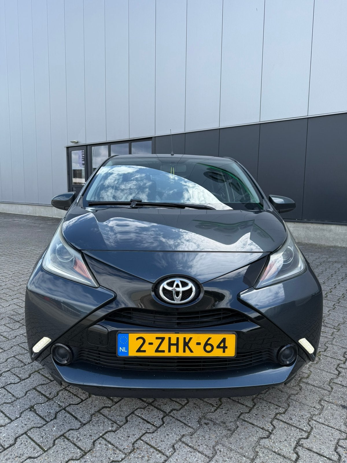 Toyota Aygo 1.0 12V Vvt-i Ddrs 2015 Grijs, Voorwielaandrijving, 4 stoelen, Origineel Nederlands, Handgeschakeld