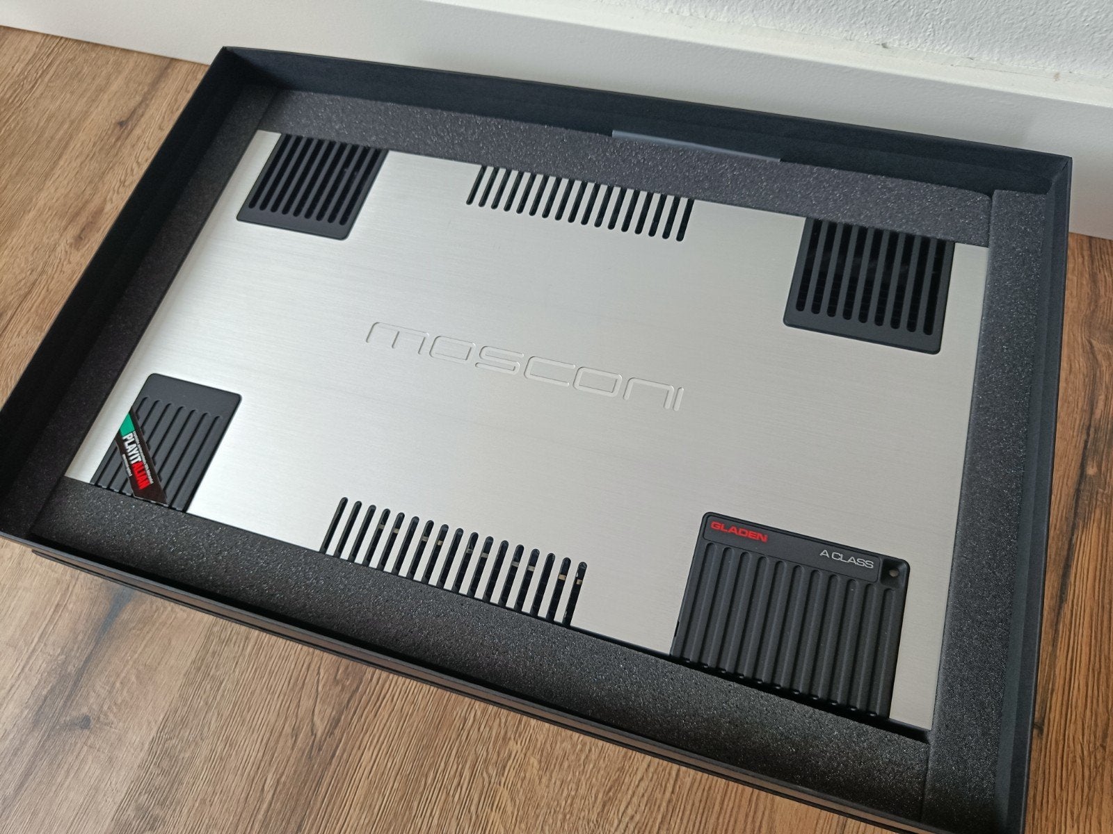 Mosconi Class A 2-kanaals versterker, Ophalen, Nieuw