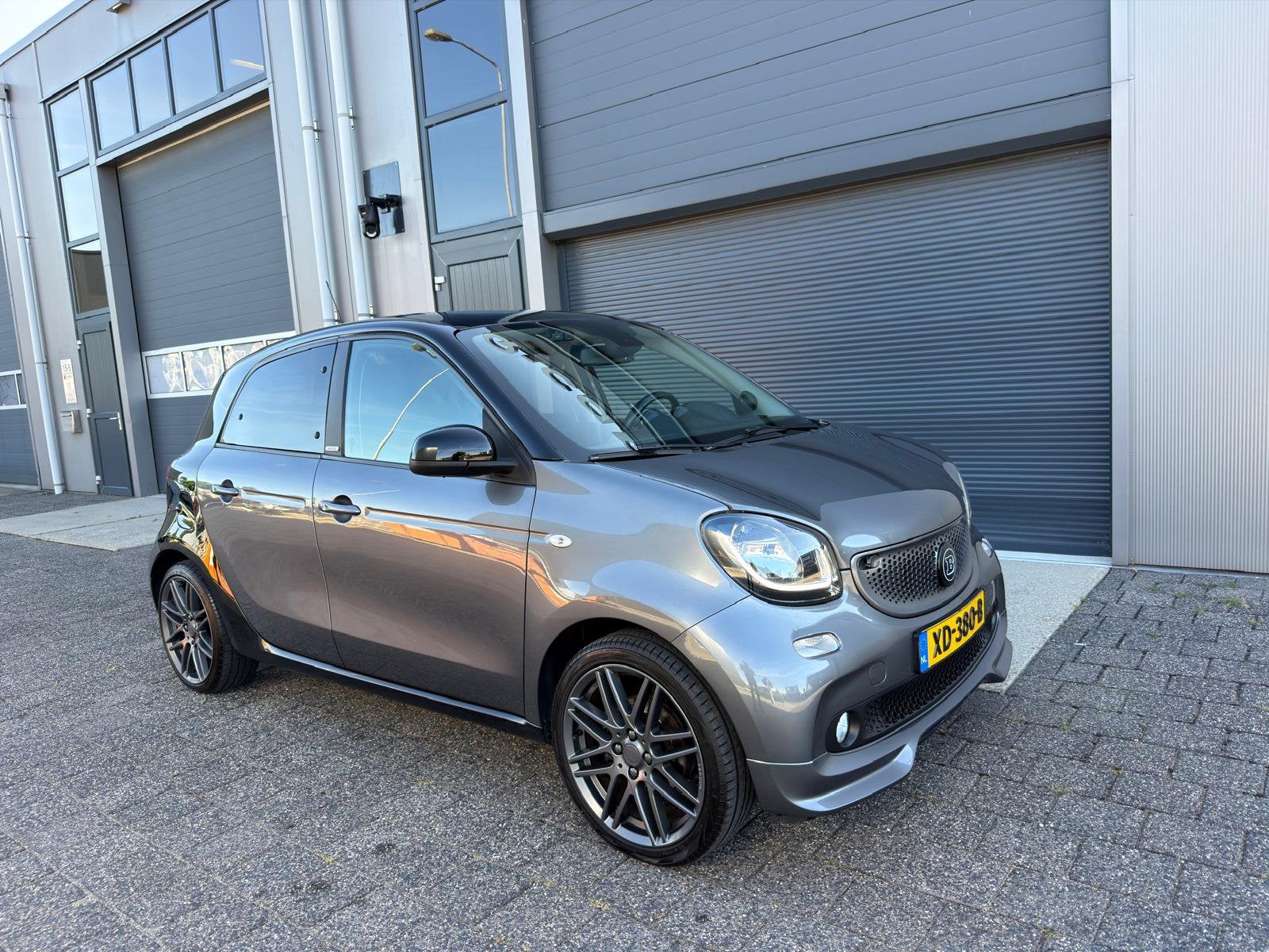Smart Forfour 1.0 Turbo Prime Automaat |  Brabus pakket, Auto's, Automaat, 898 cc, Achterwielaandrijving, 4 stoelen