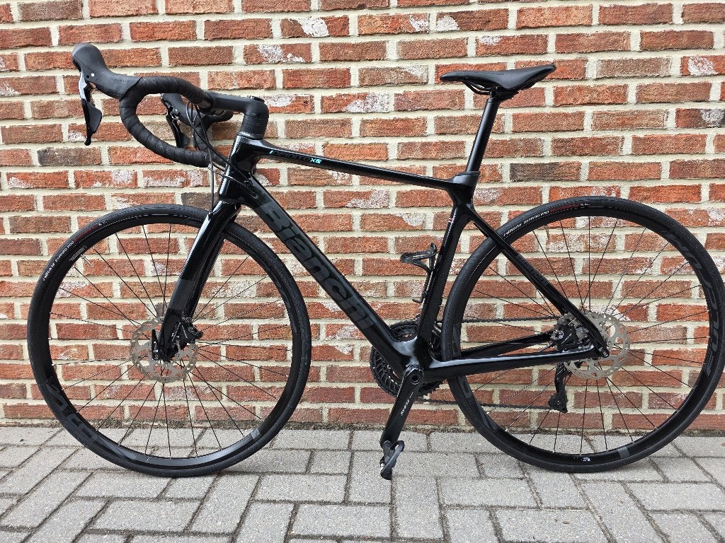 Bianchi racefiets maar 53,Cube Agree carbon maat 56 ( Disc), Fietsen en Brommers, Fietsen | Racefietsen, Carbon, Zo goed als nieuw