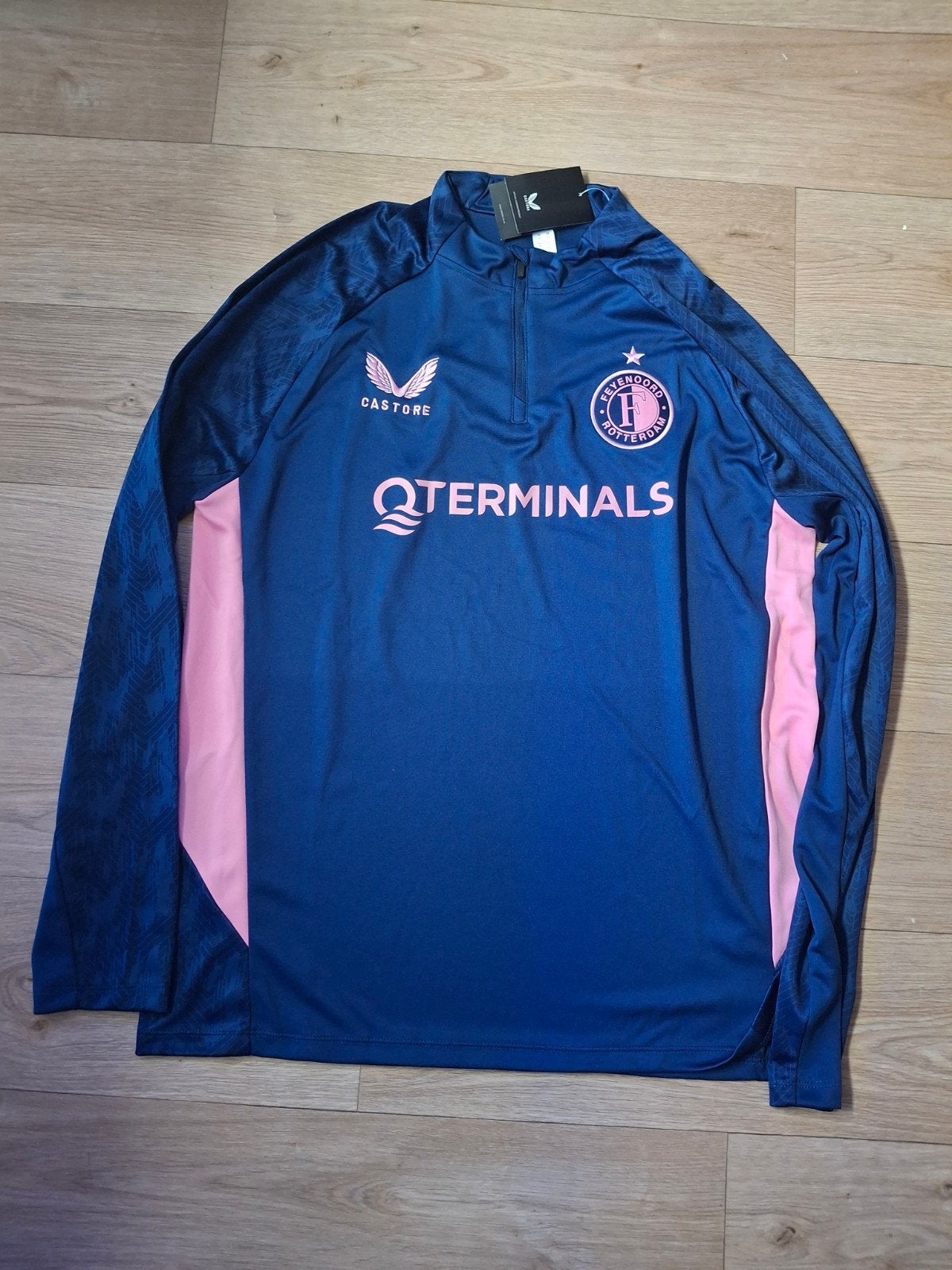 Feyenoord Trainingsshirt Castore Qterminals Maat XL/XXLNieuw, Ophalen of Verzenden, Voetbal, Blauw, Castore