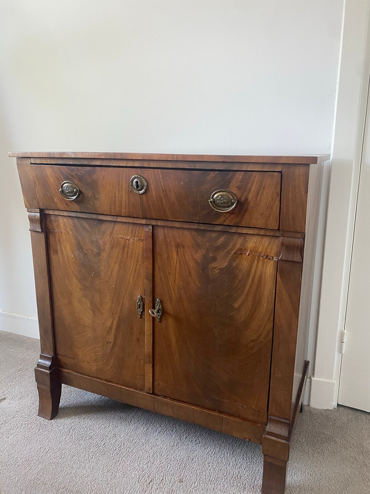 Vintage commode kast met lade en deurtjes - mahoniehout, Antiek en Kunst, Ophalen
