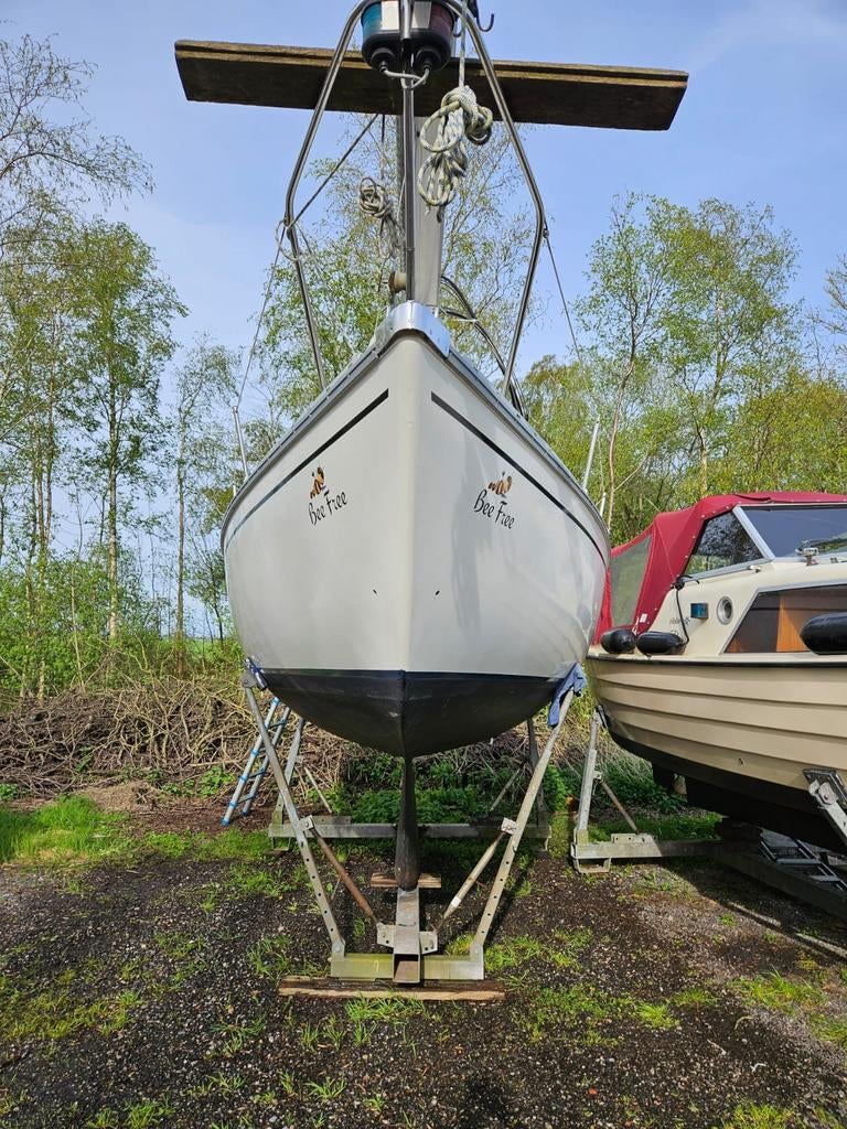 Jeanneau Sangria 1982 - Compact Zeiljacht, Ophalen, Gebruikt, Polyester, Diesel