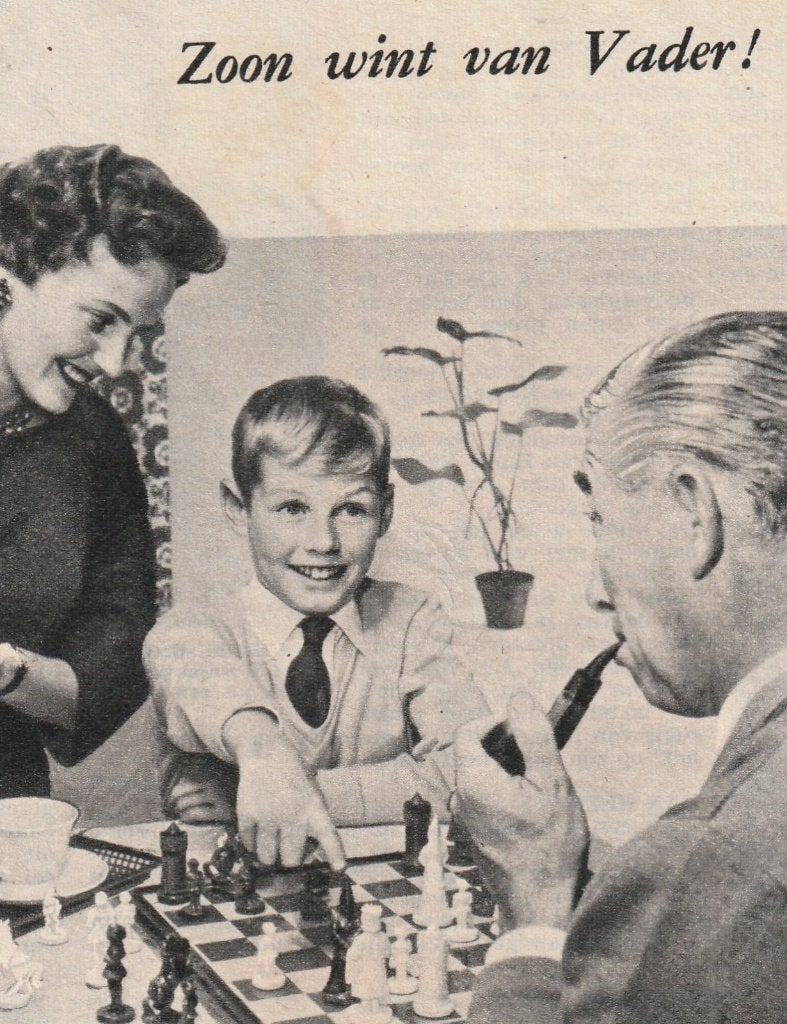 Retro reclame 1960 Van Nelle Assam thee jongetje schaken, Verzamelen, Ophalen of Verzenden, Overige typen