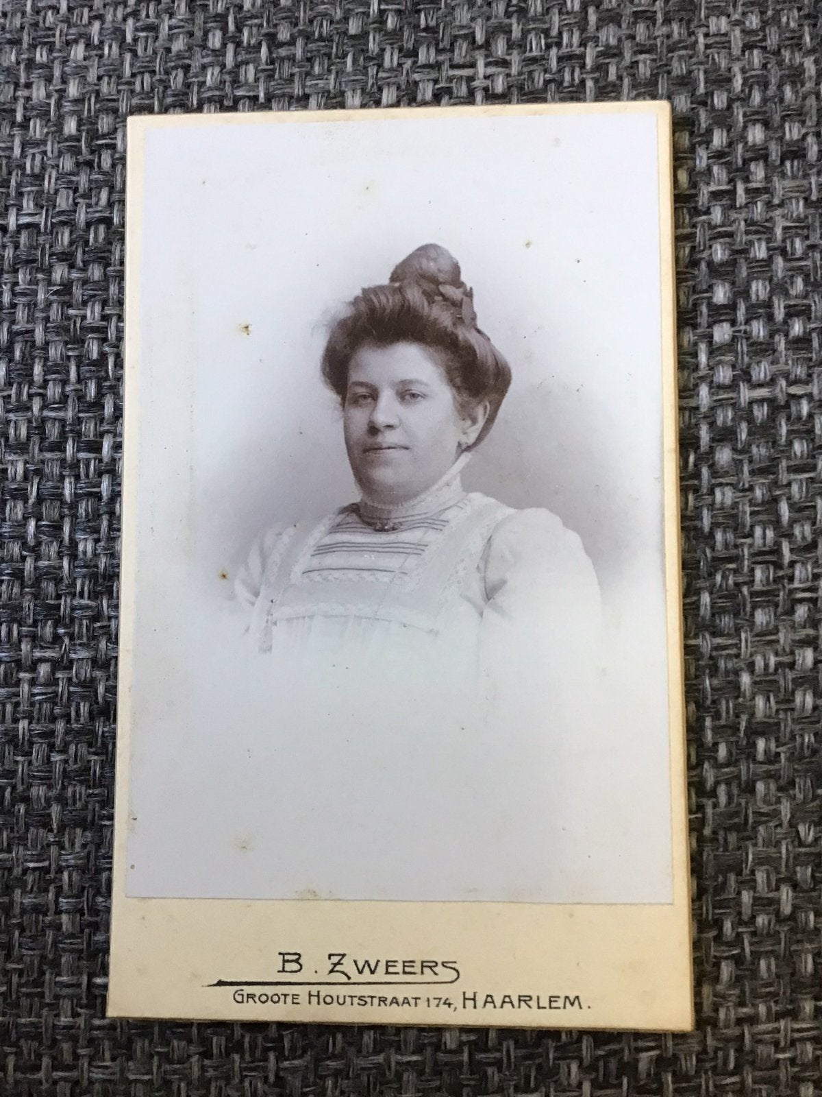 CDV, Vrouw, BEREND ZWEERS, HAARLEM, Carte de Visite 2, Ophalen of Verzenden, Voor 1940, Gebruikt, Foto