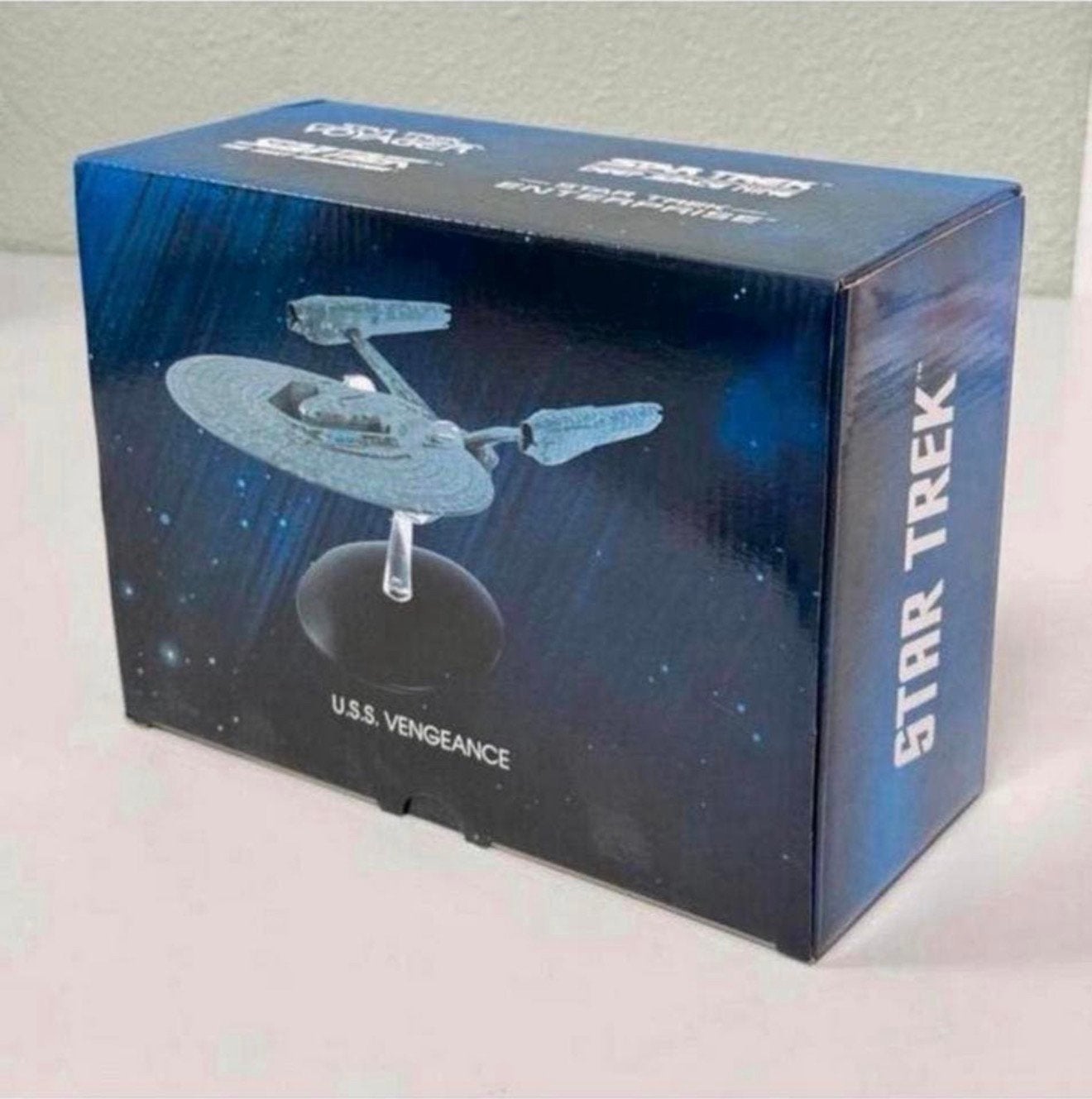 Eaglemoss model NIEUW Star Trek Into Darkness USS Vengeance, Beeldje, Replica of Model, Nieuw, Ophalen of Verzenden, H