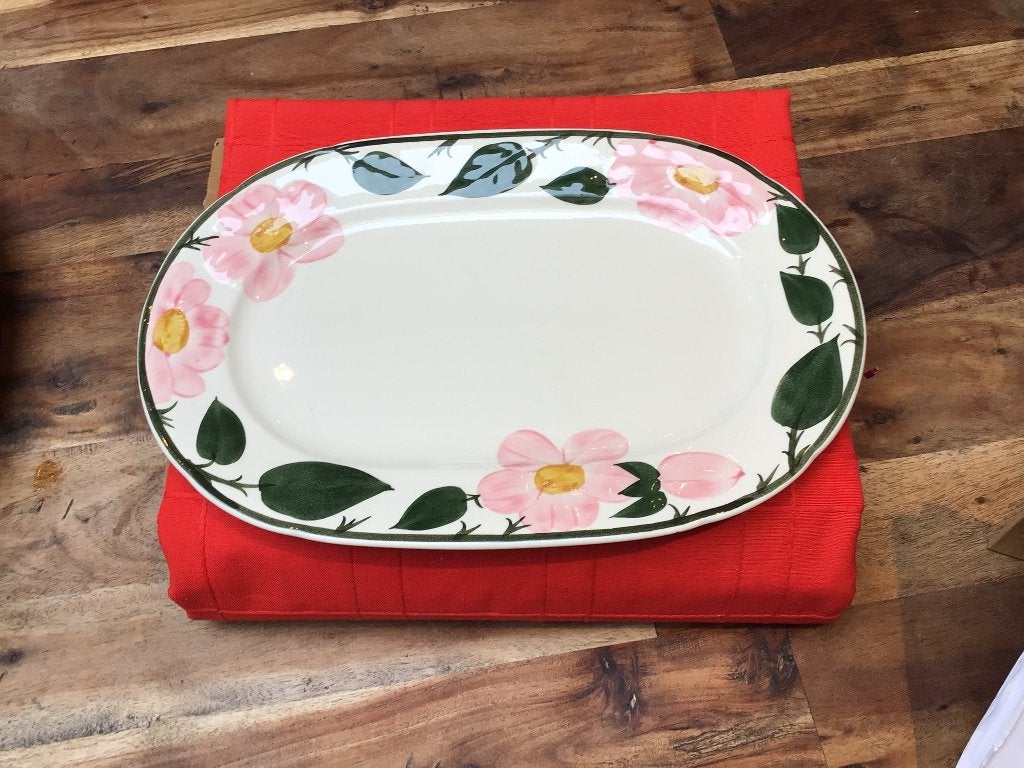 Villeroy en Boch wild Rose serveerschaal 33x22, Villeroy & Boch, Ophalen of Verzenden, Overige stijlen, Porselein
