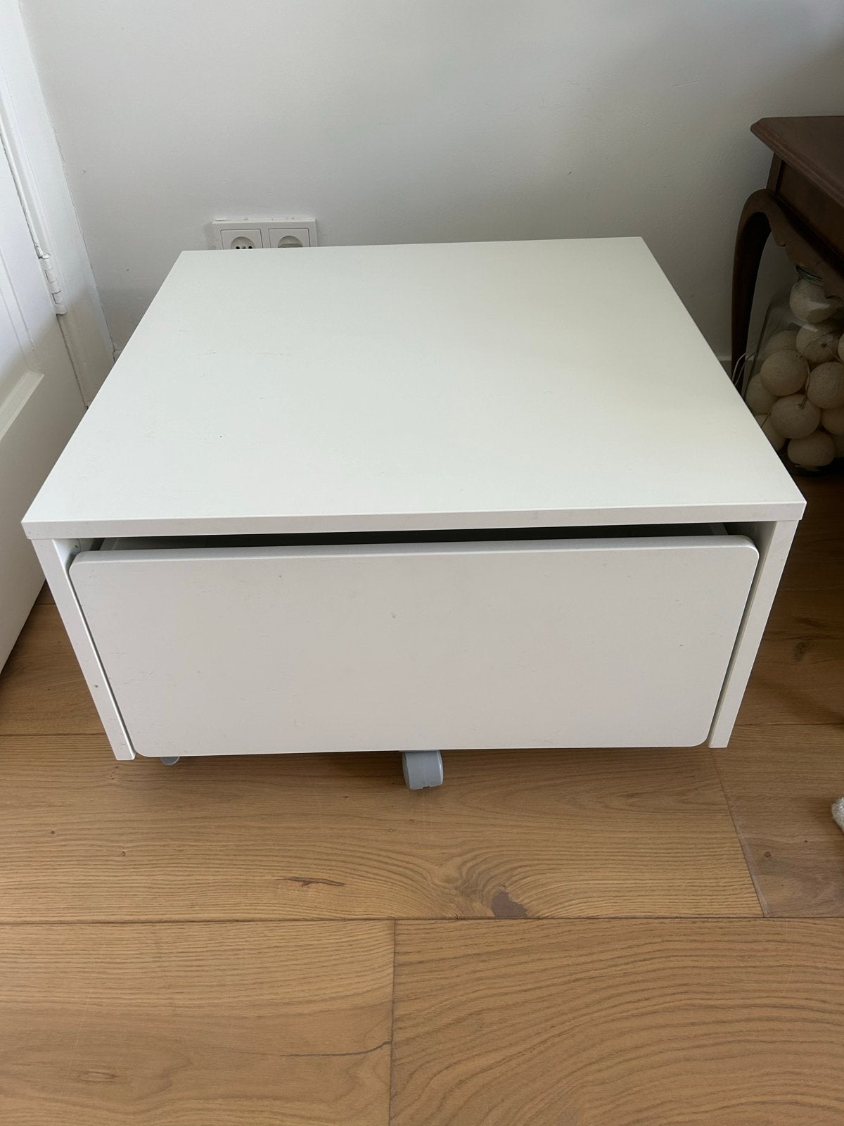 IKEA SLÄKT opbergbak op wielen, wit, Huis en Inrichting, Ophalen, Overige materialen, Gebruikt, Eenpersoons