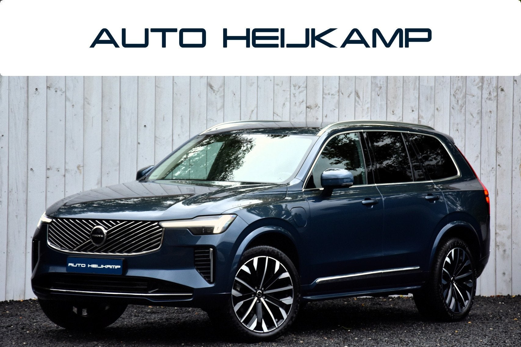 Volvo XC90 2.0 T8 Plug-in hybrid AWD Plus Dark, Dealer onderhouden, Gebruikt, 4 cilinders, 1969 cc