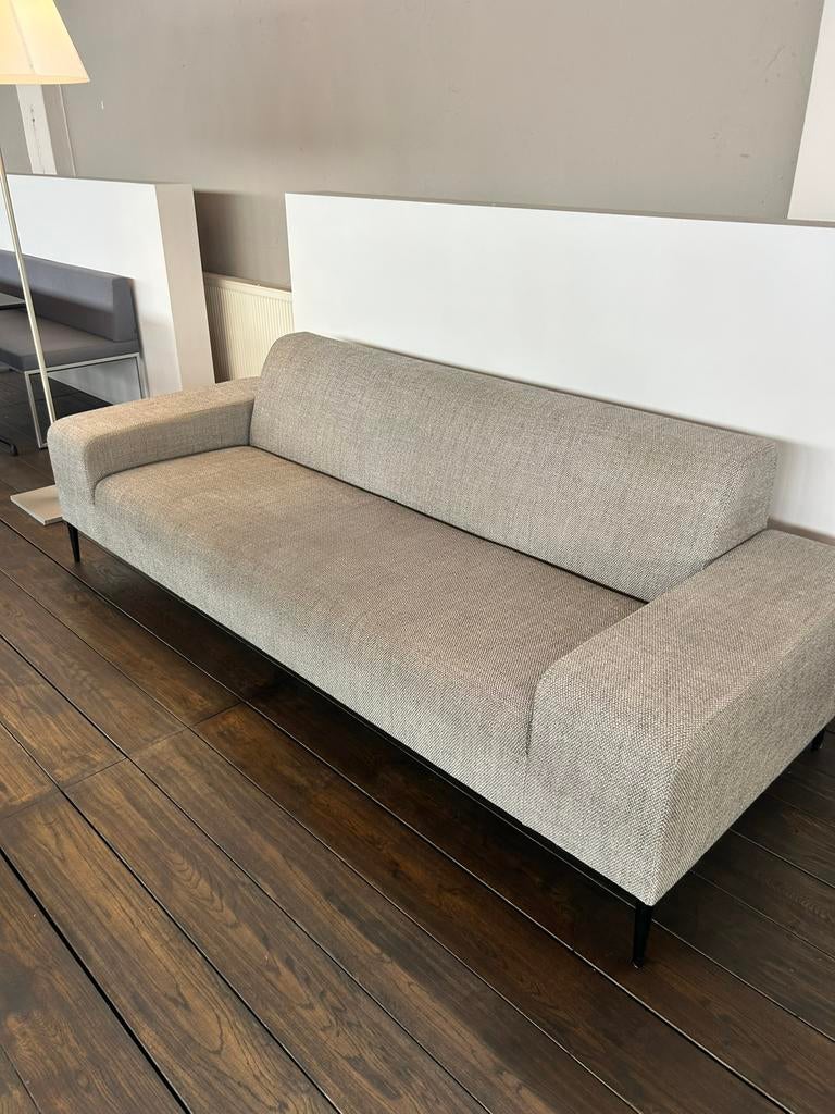 Koozo Ellen rechte bank, Huis en Inrichting, Fauteuils, Ophalen, Zo goed als nieuw