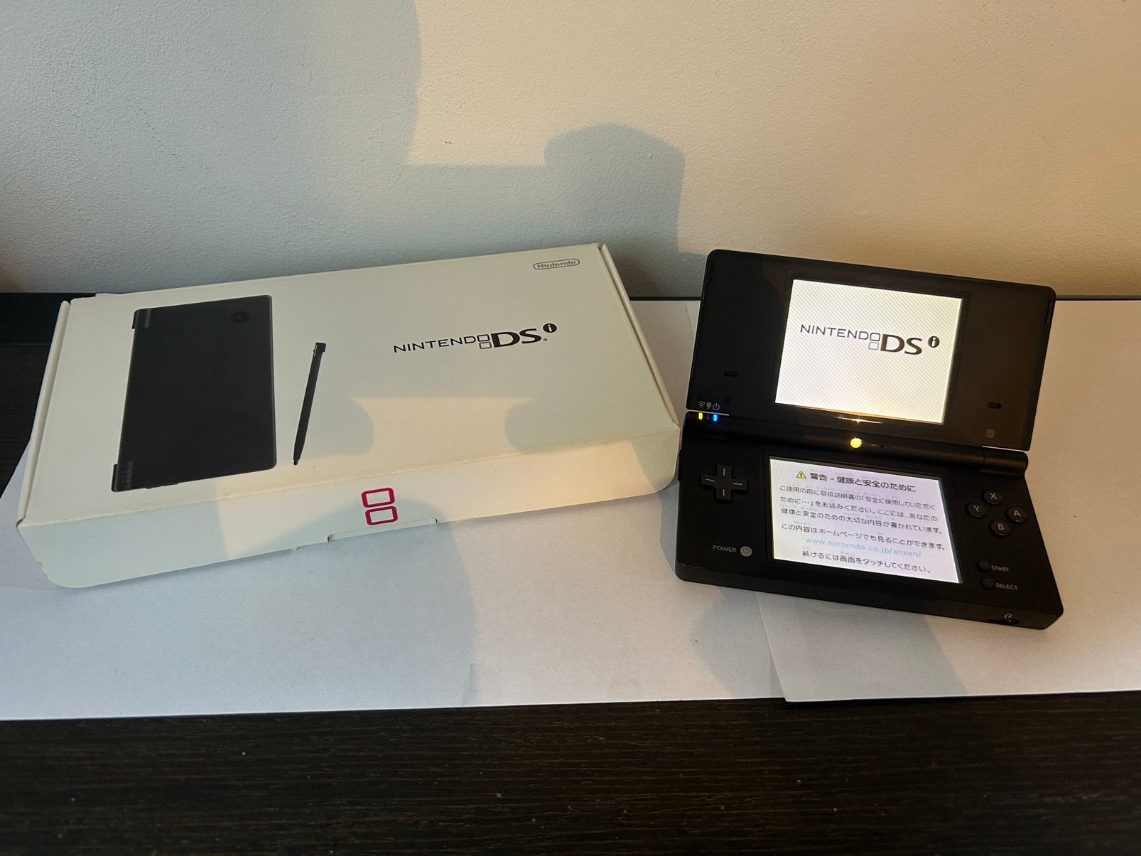 Zwarte Nintendo DSi (Japans), Spelcomputers en Games, Ophalen of Verzenden, Zo goed als nieuw, Zwart, Dsi