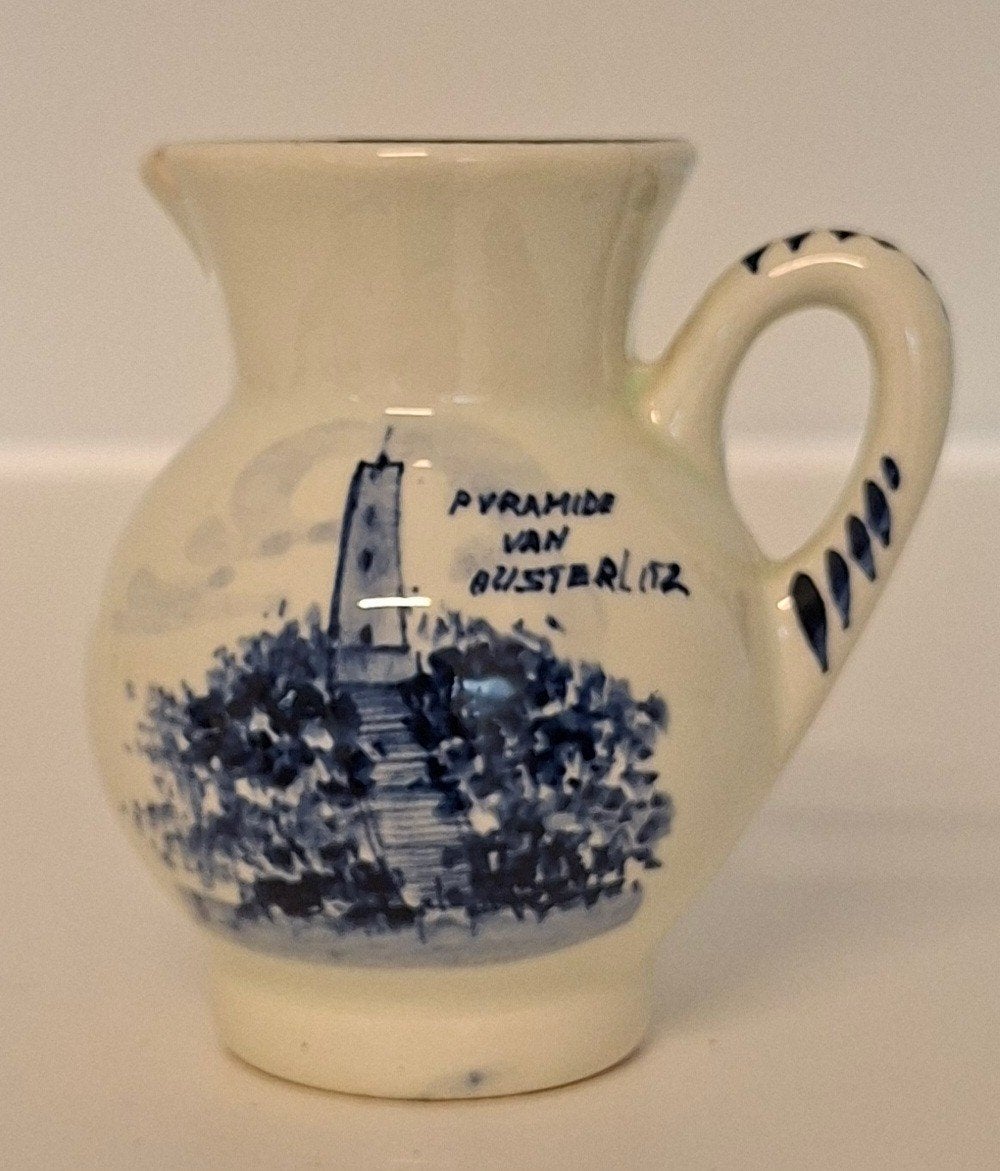Delfts blauw souvenir vaasje Pyramide van Austerlitz, Antiek en Kunst, Ophalen of Verzenden