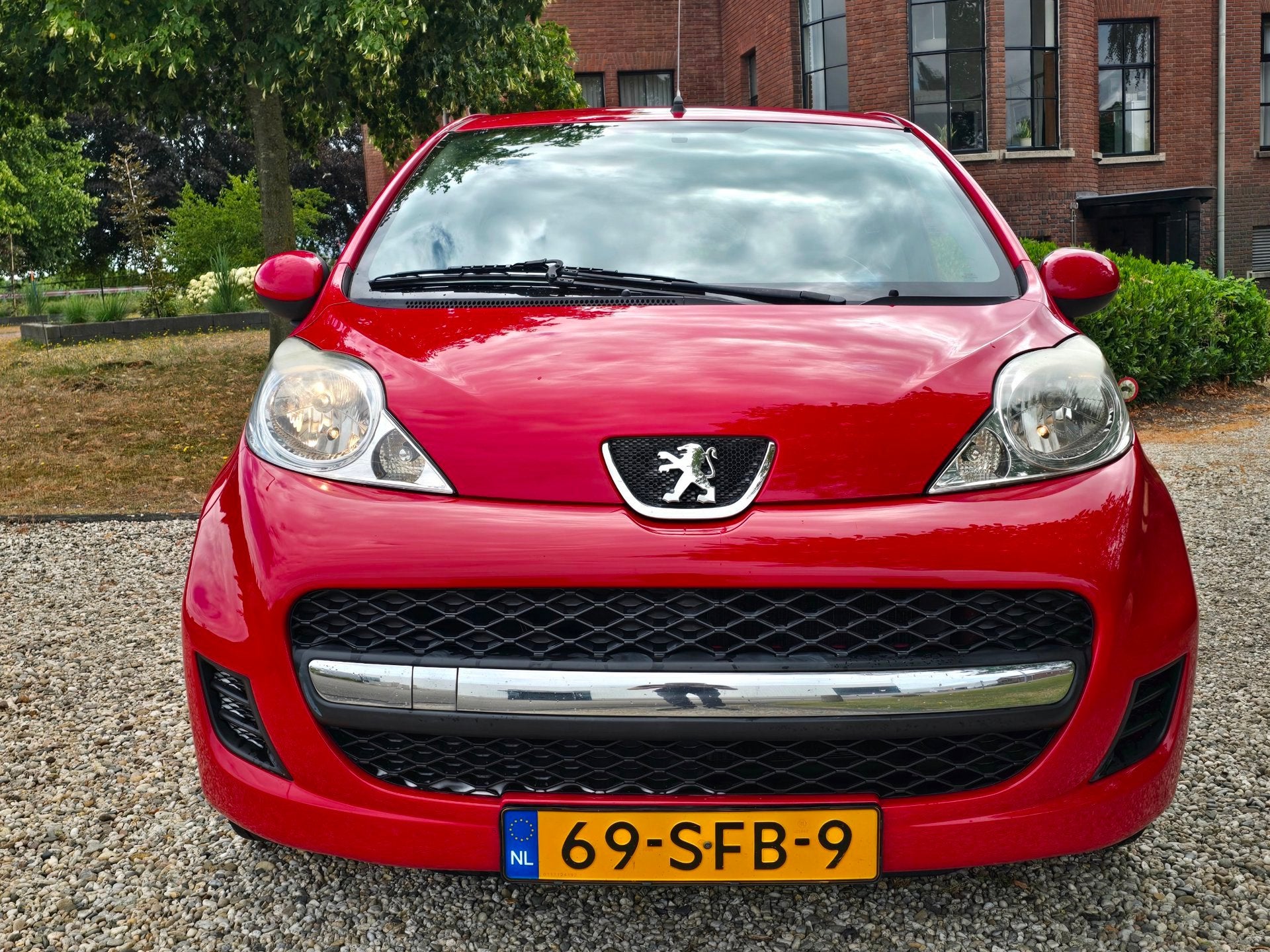 Peugeot 107 1.0-12V XS 5-deurs *apk:05-2027*, Voorwielaandrijving, Euro 5, Gebruikt, 4 stoelen