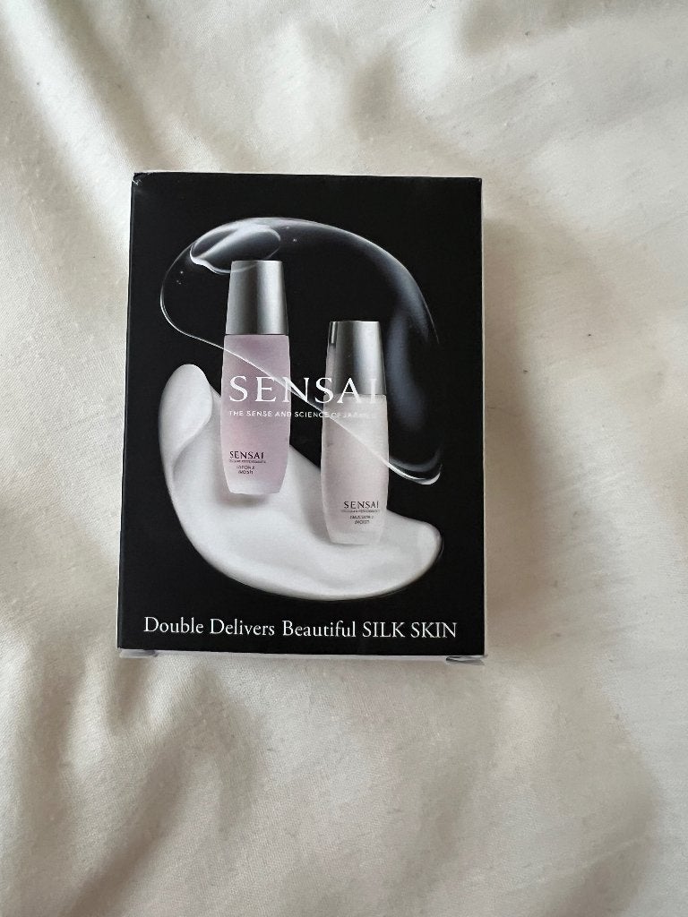 Sensai skincare set Nieuw, Sieraden, Tassen en Uiterlijk, Uiterlijk | Gezichtsverzorging, Ophalen of Verzenden, Nieuw, Gehele gezicht