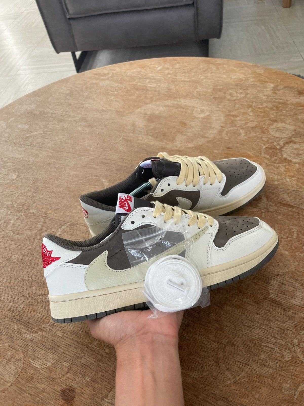 Travis scott schoen, Ophalen, Zo goed als nieuw