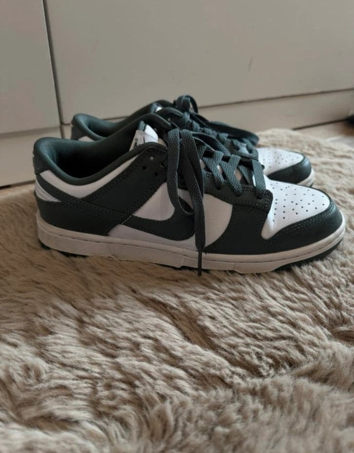 Nike Dunk Low 'Vintage Green' - Maat 39, Verzenden, Groen, Sneakers of Gympen, Zo goed als nieuw