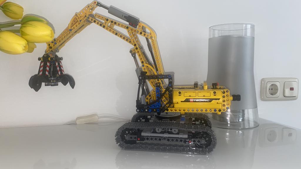 Twee lego kranen, Hobby en Vrije tijd, Modelauto's | 1:32, Ophalen of Verzenden, Zo goed als nieuw, Auto, Overige merken