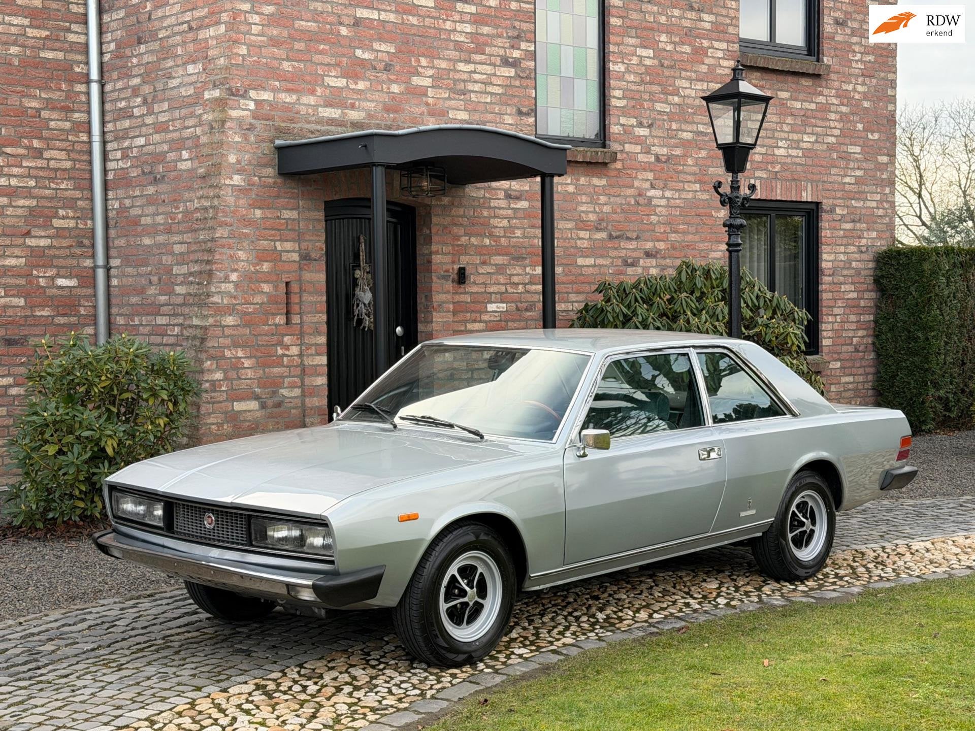 Fiat 130 3200 Coupé 5-gang, Achterwielaandrijving, Bedrijf, Handgeschakeld, 165 pk