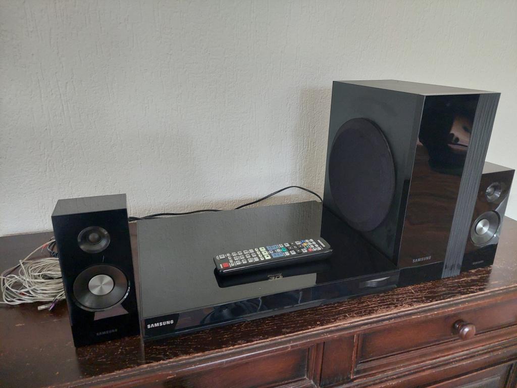 Samsung 3D Bluray Home Cinema Set, Audio, Tv en Foto, Home Cinema-sets, 2.1-systeem, Blu-ray-speler, 70 watt of meer, Zo goed als nieuw