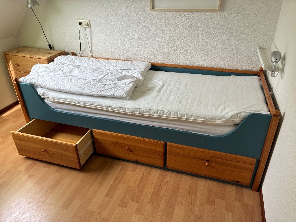 Kajuitbed, Ophalen, 85 tot 100 cm, Gebruikt, Matras
