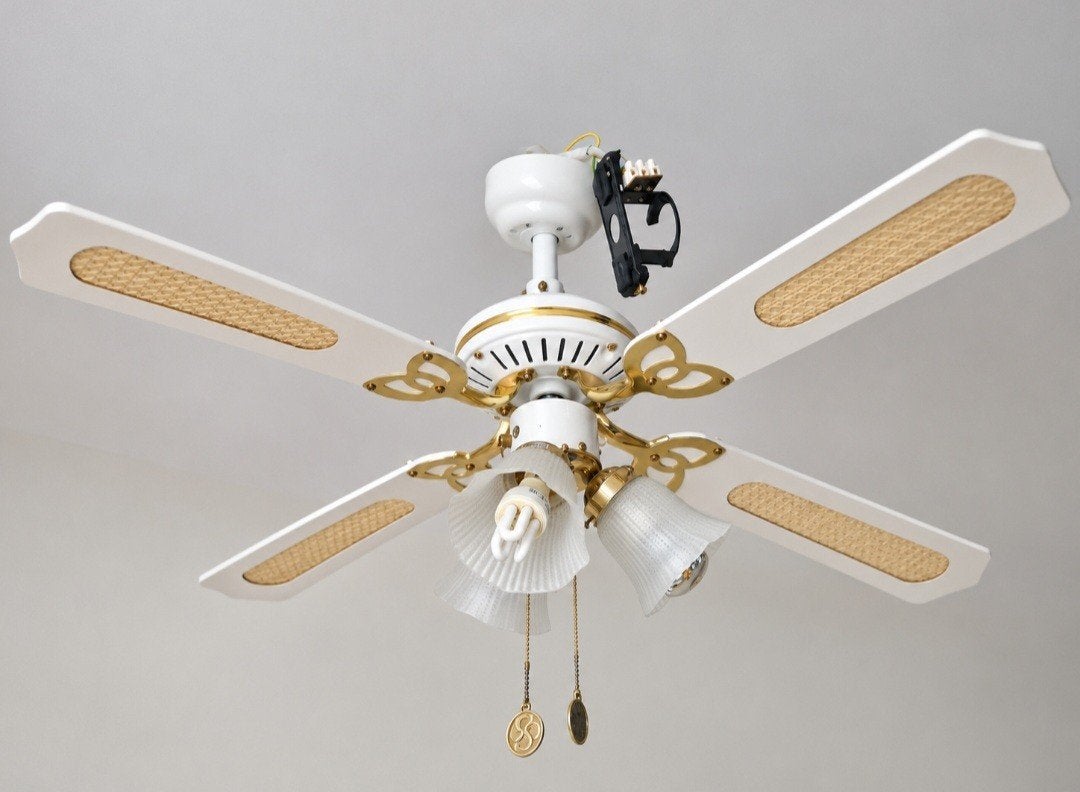 Plafondventilator met verlichting – Wit/Goud – 4 bladen, Verzenden, Gebruikt, Plafondventilator